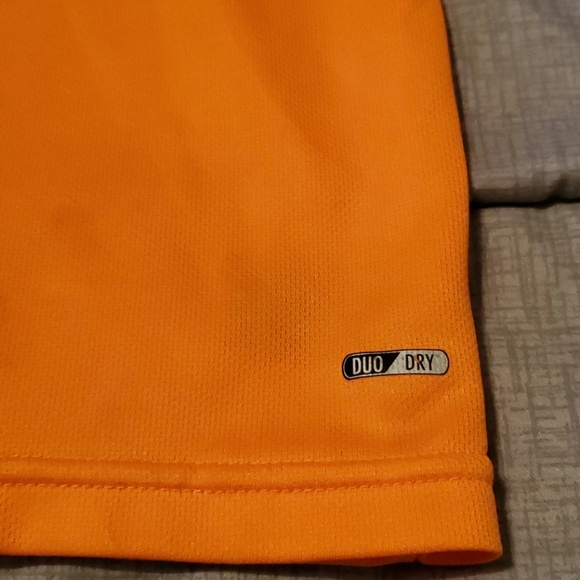 Champion bright orange shirt - Picture 3 of 3
